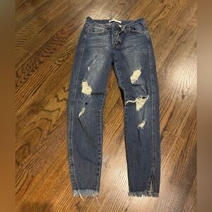 KanCan jeans distressed size  26